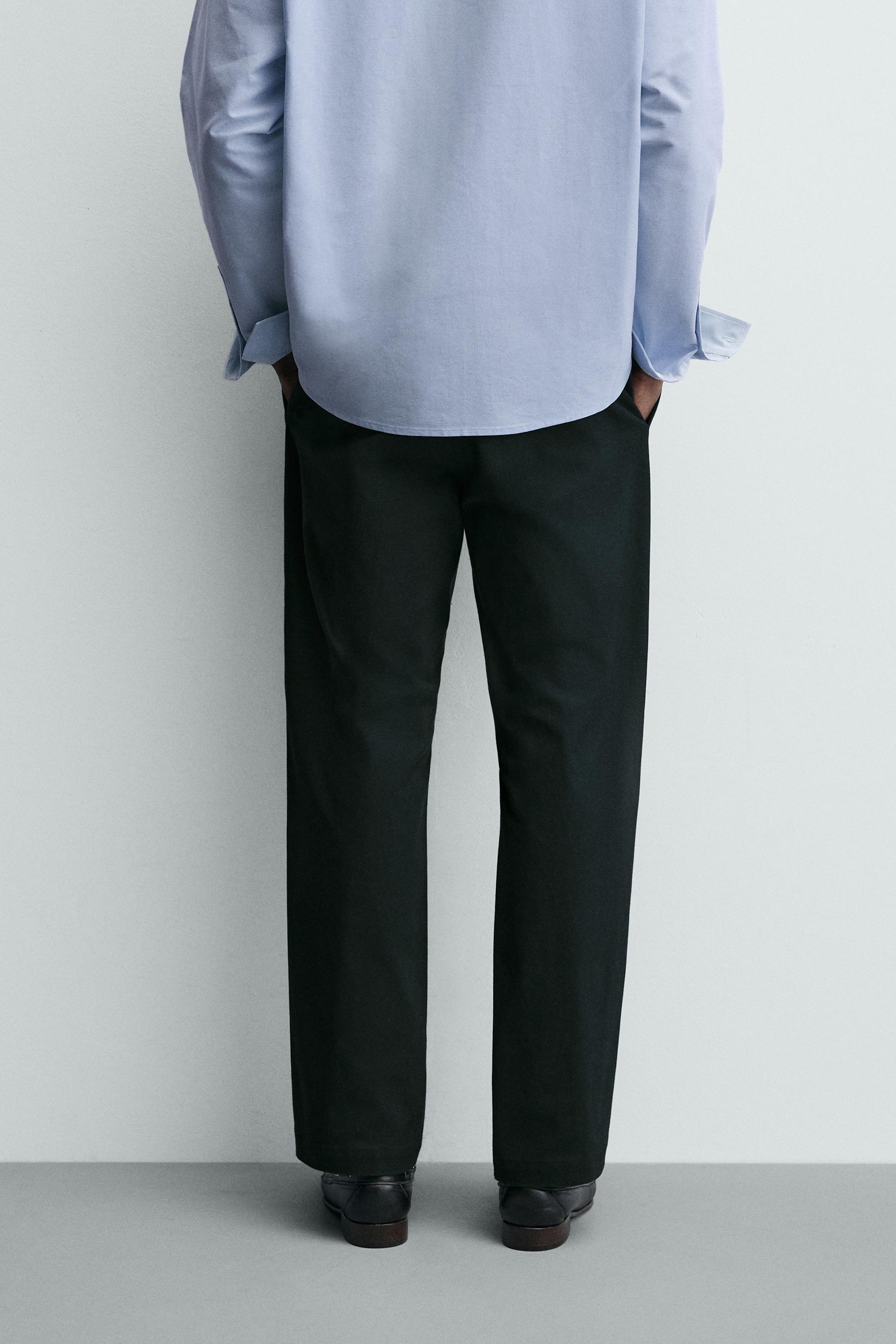 PANTALON STRUCTURÉ À PLIS